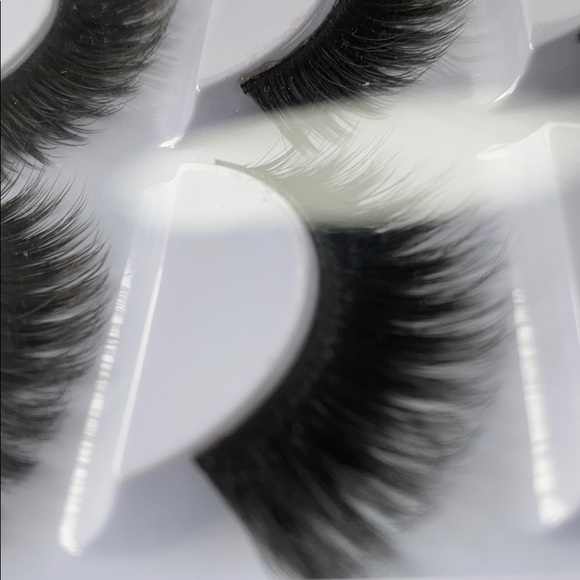 Lashes - Picture 2 of 2